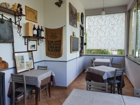 sala veranda riscaldata presso trattoria la loggia dopo la ristrutturazione